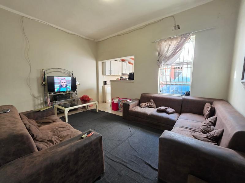 2 Bedroom Property for Sale in Brooklyn Western Cape